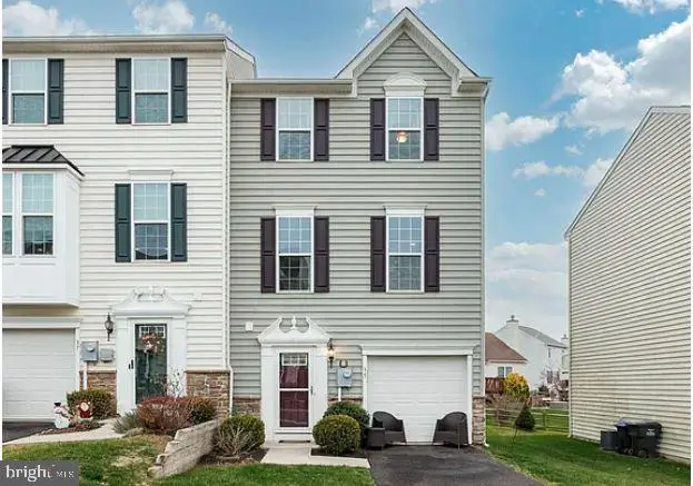 35 Jefferson Dr, SPRING CITY