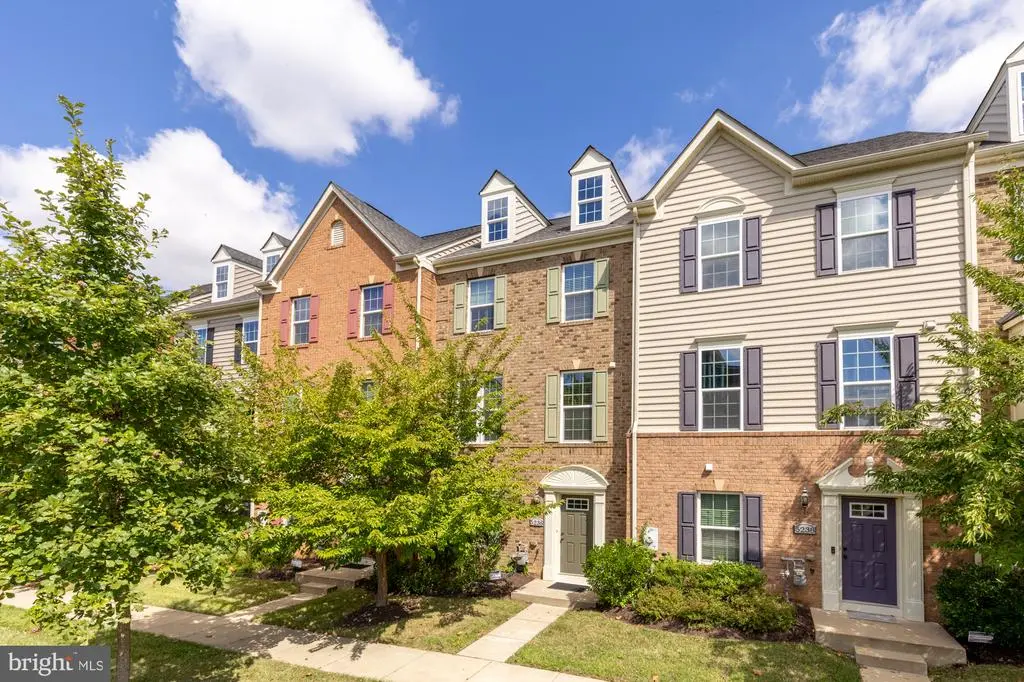 5236 Stream Bank Ln, Greenbelt