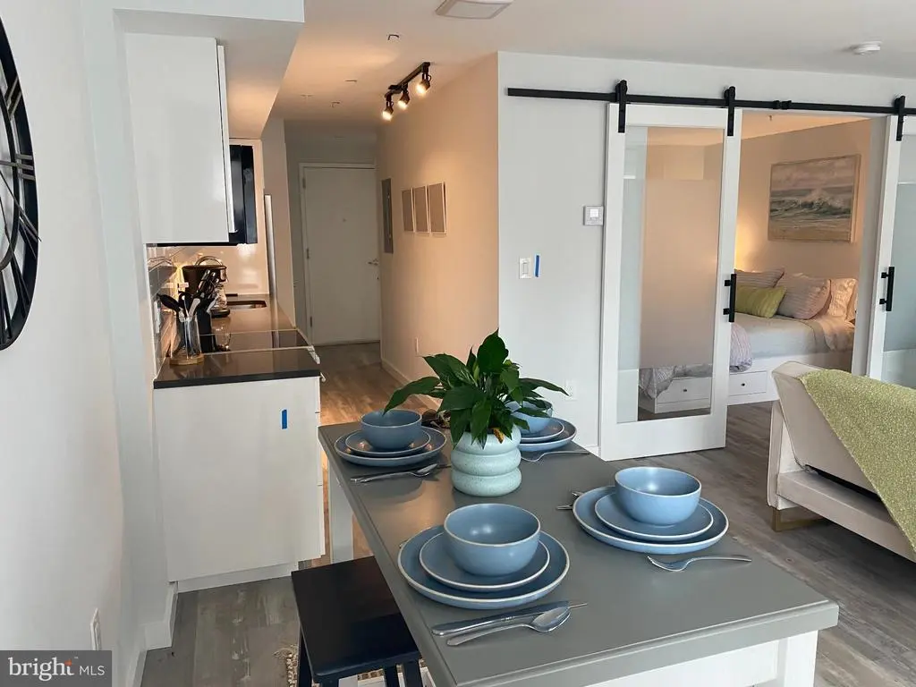 700 Roeder Rd #405, Silver Spring