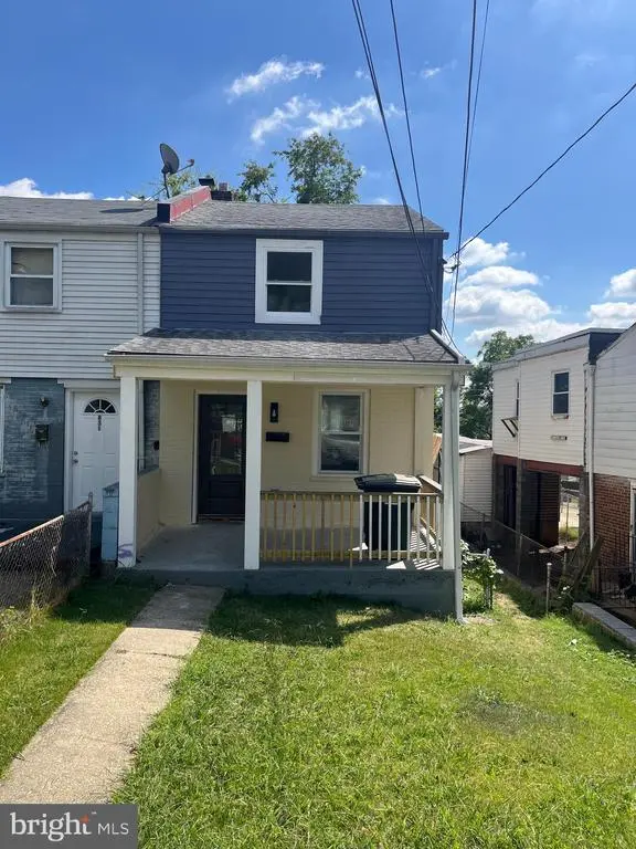 829 50th St Ne, WASHINGTON