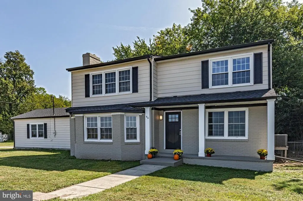 96 Riviera Dr, PENNSVILLE