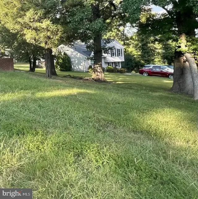 428 Azalea Pl, Glen Burnie