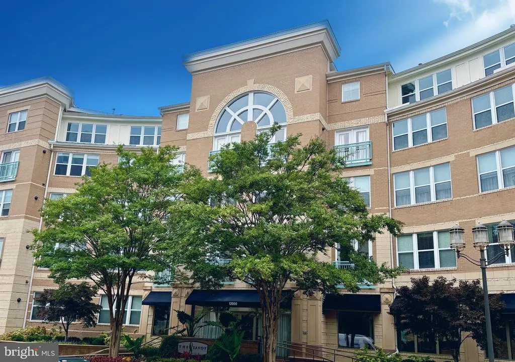 12000 Market St #176, RESTON