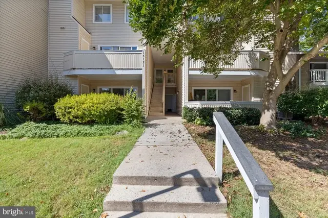 13121 Wonderland Way #13-140, Germantown