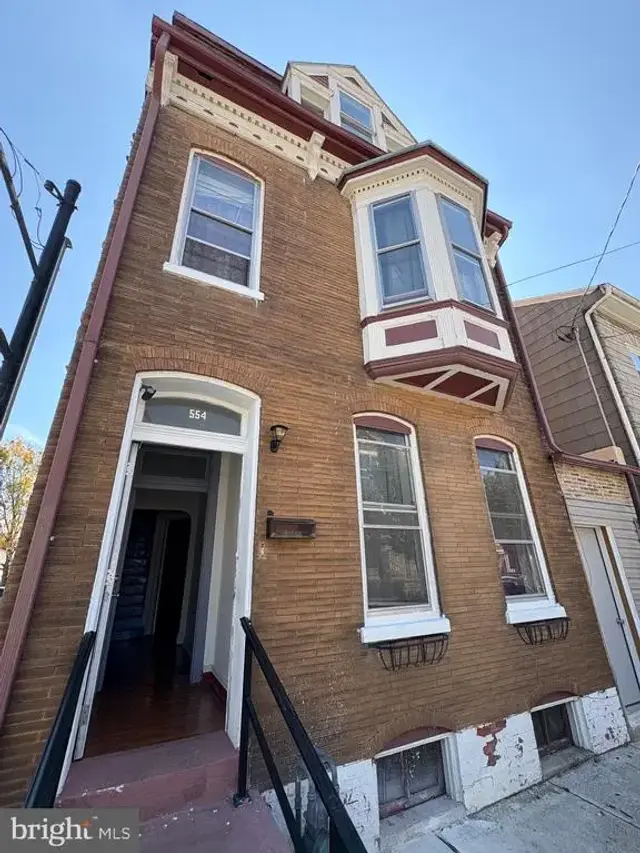 554 W King St, York