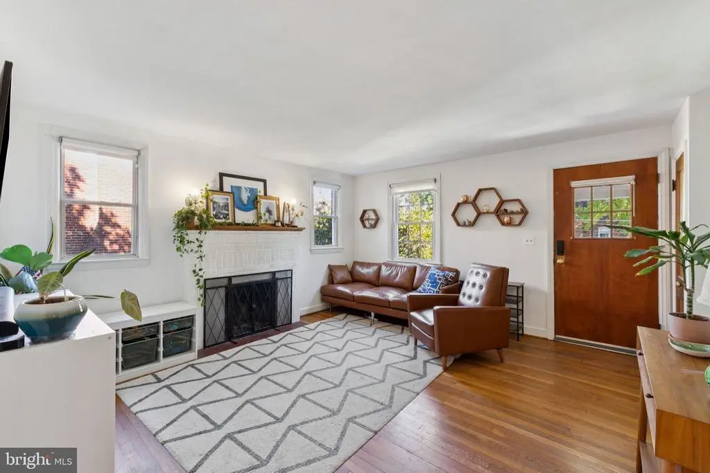 6104 43rd St, Hyattsville