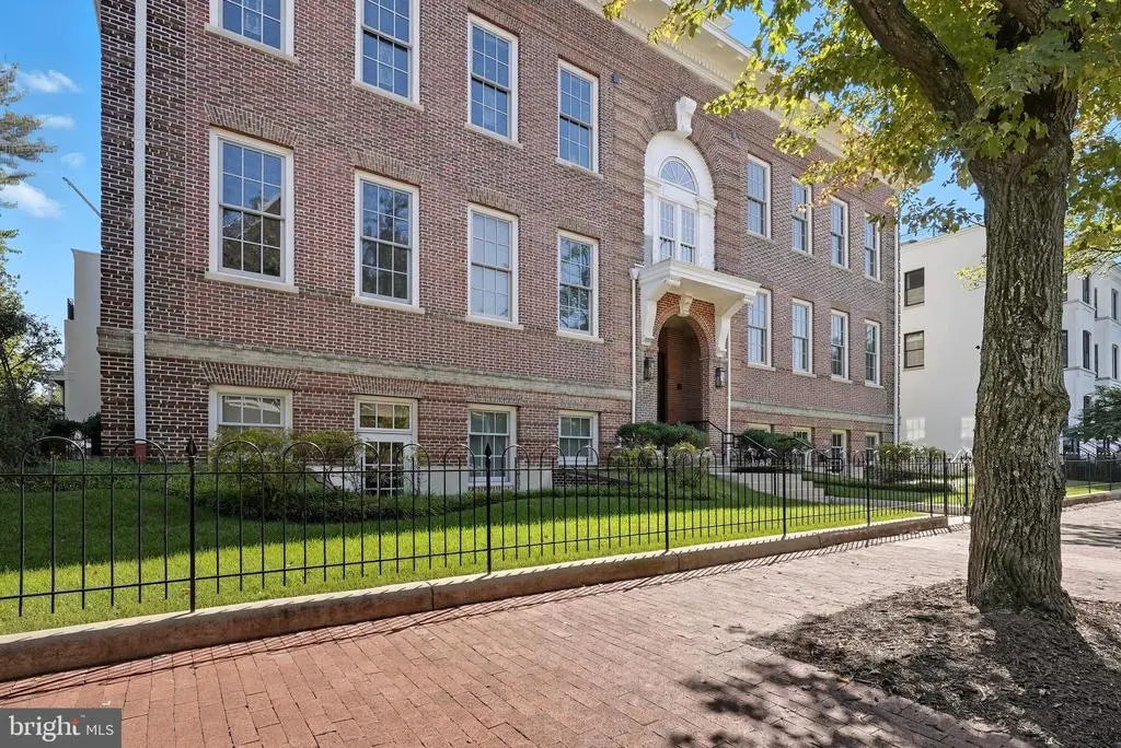 901 D St Ne #207, WASHINGTON