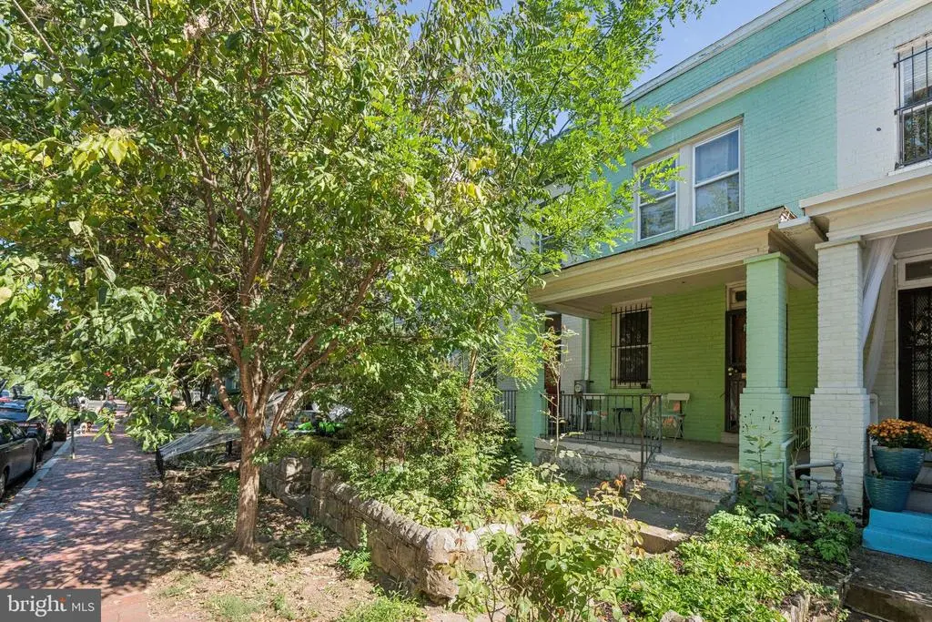 418 15th St Se, WASHINGTON