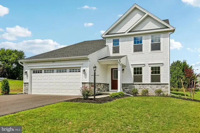 5893 Buchanan Dr, Mercersburg