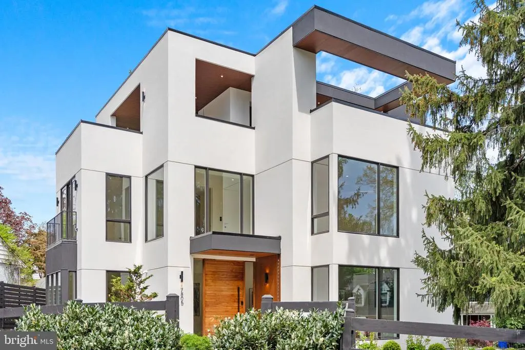 7805 Moorland Ln, Bethesda