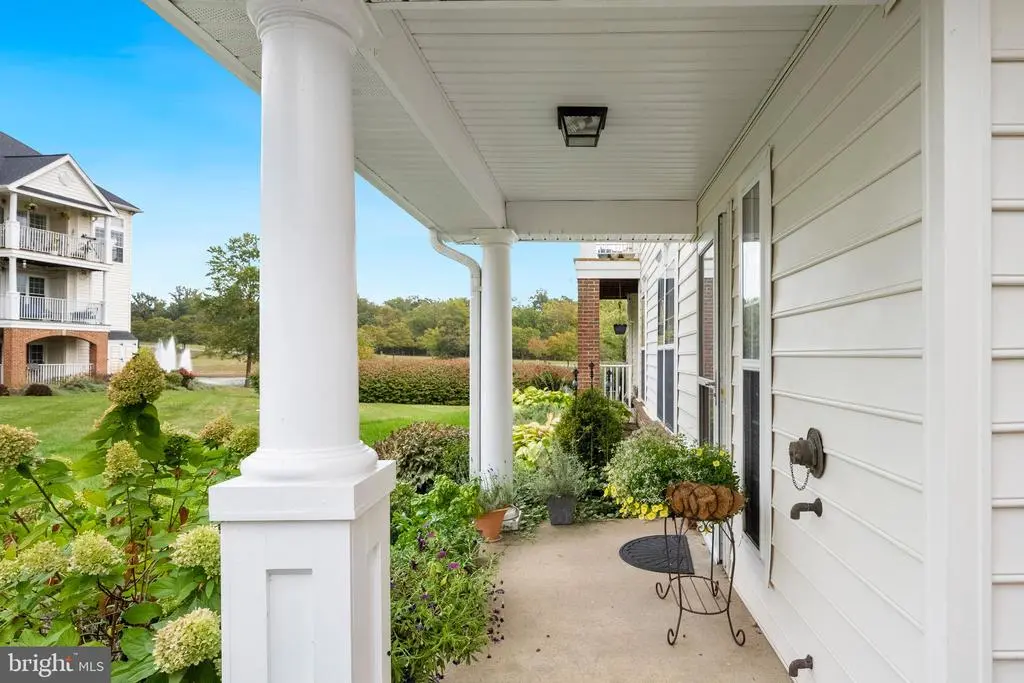 43134 Watercrest Sq #200, CHANTILLY