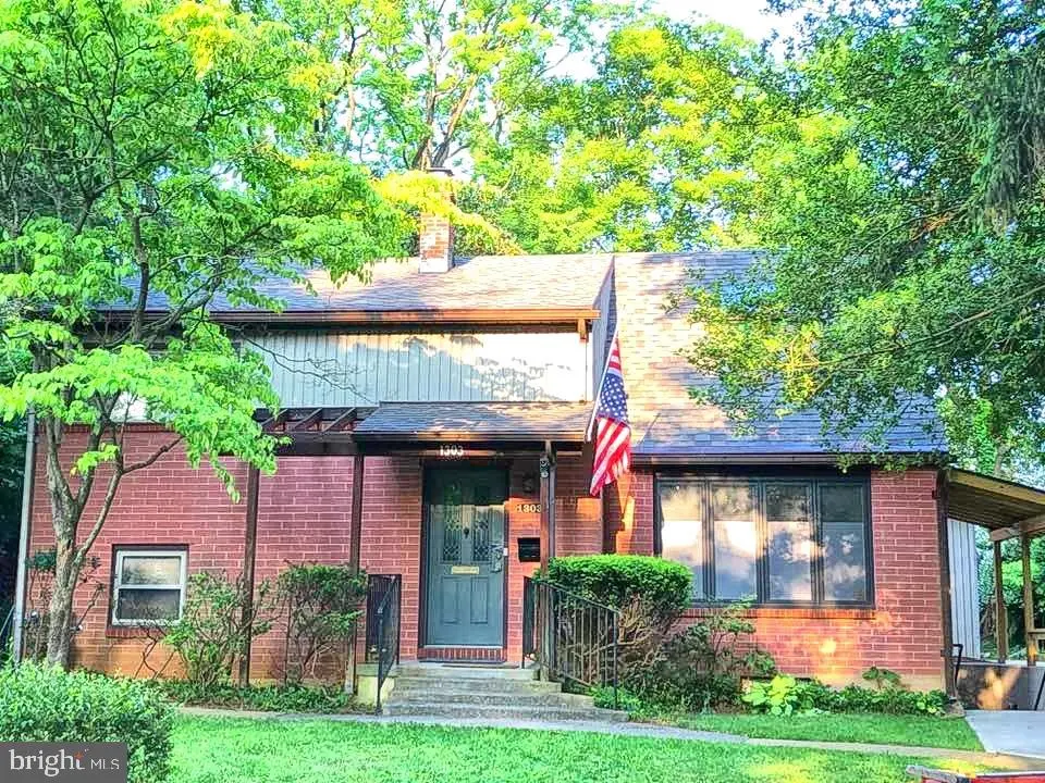 1303 Saddleback Rd, Pikesville