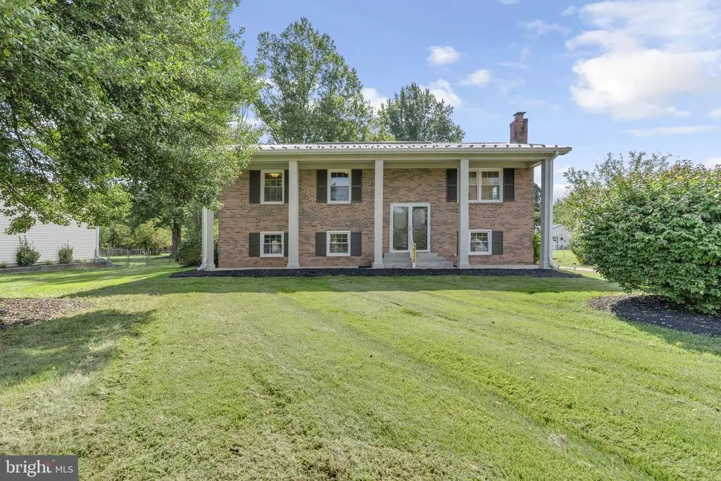 15115 Oaks Rd, Charlotte Hall