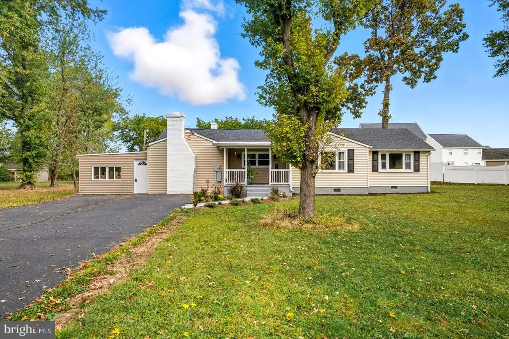 1565 E Philadelphia Ave, GILBERTSVILLE