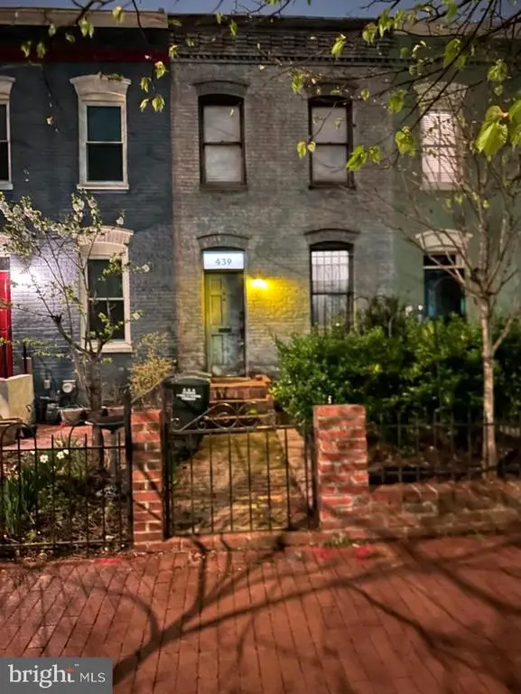 439 5th St Ne, WASHINGTON