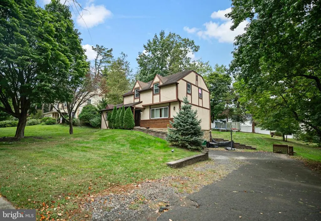 1435 Churchville Rd, SOUTHAMPTON