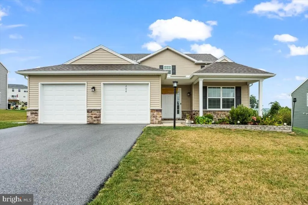 206 Eagle Rd, Dillsburg