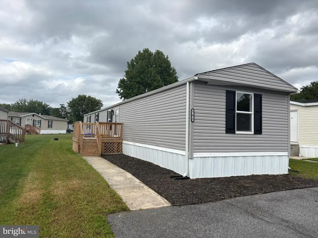 102 Pine Cone Dr #102, DOVER