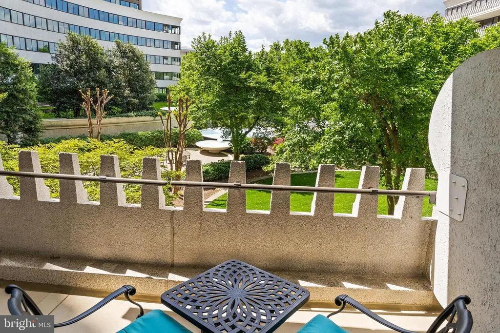 700 New Hampshire Ave Nw #320, WASHINGTON