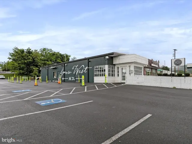 1096 W Industrial Blvd, Cumberland