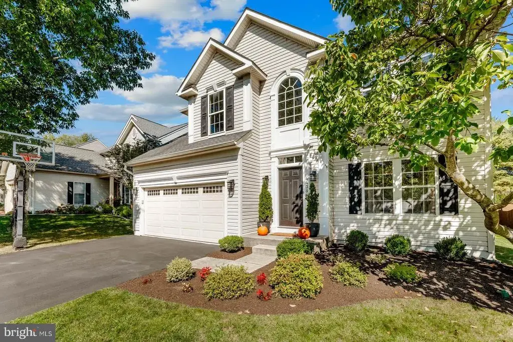 4438 Summer Meadow Dr, DOYLESTOWN