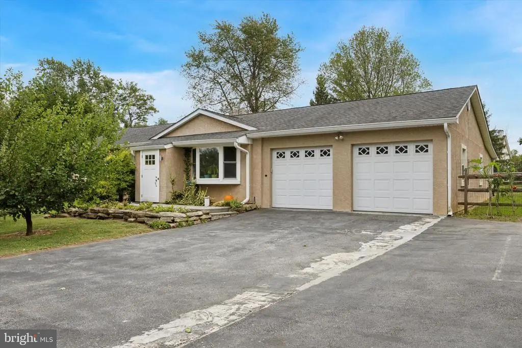 128 Andover Rd, GLENMOORE