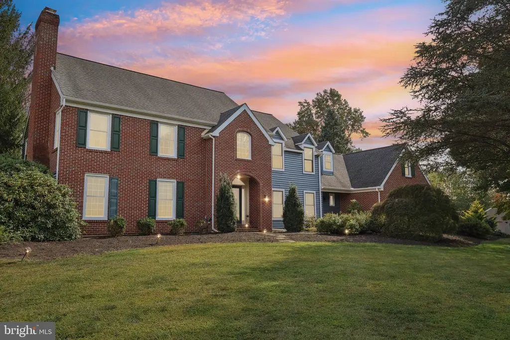 602 John Anthony Dr, West Chester