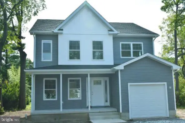 702 Delaware Ave, RIVERSIDE