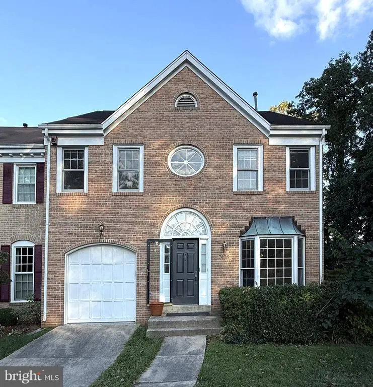 7438 Crestberry Ln, Bethesda