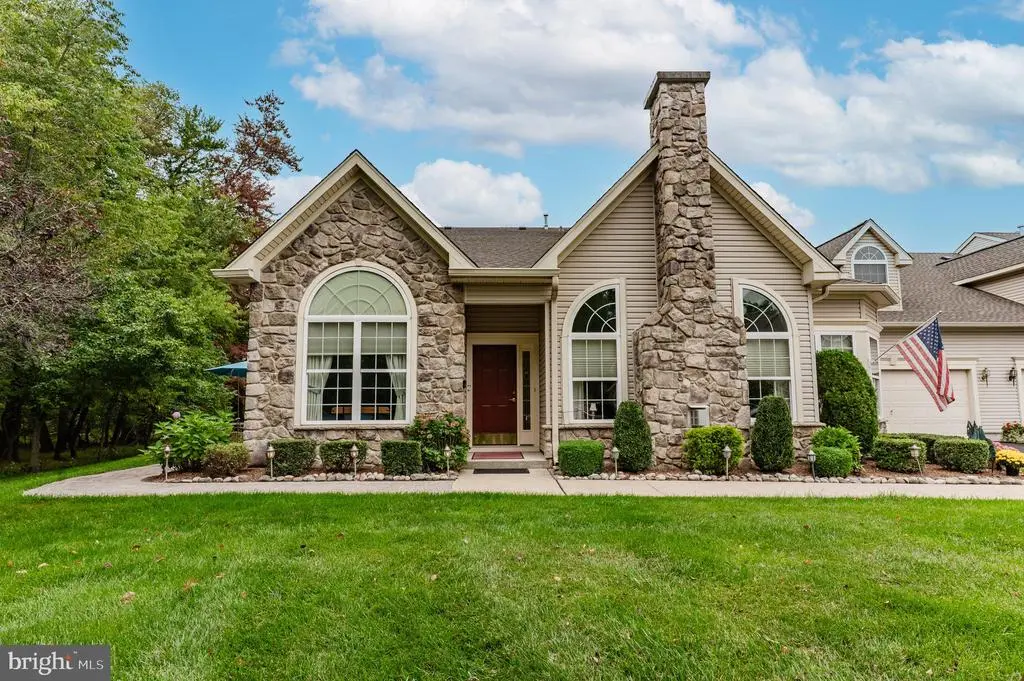 159 Villa Dr, WARMINSTER