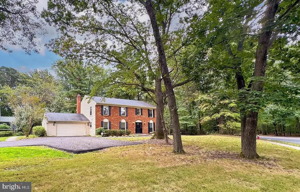 2015 Soapstone Dr, RESTON