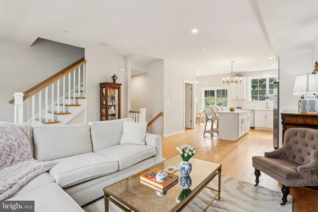 306 Rock Run Cir, BROOMALL