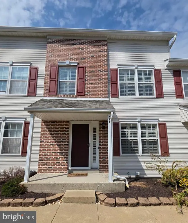 611 Songbird Ct #184, WARRINGTON