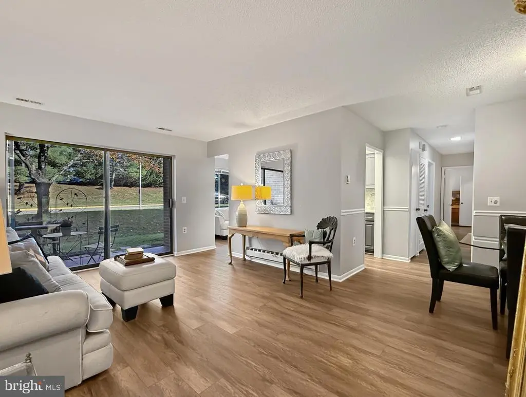 15316 Pine Orchard Dr #82-1j, Silver Spring