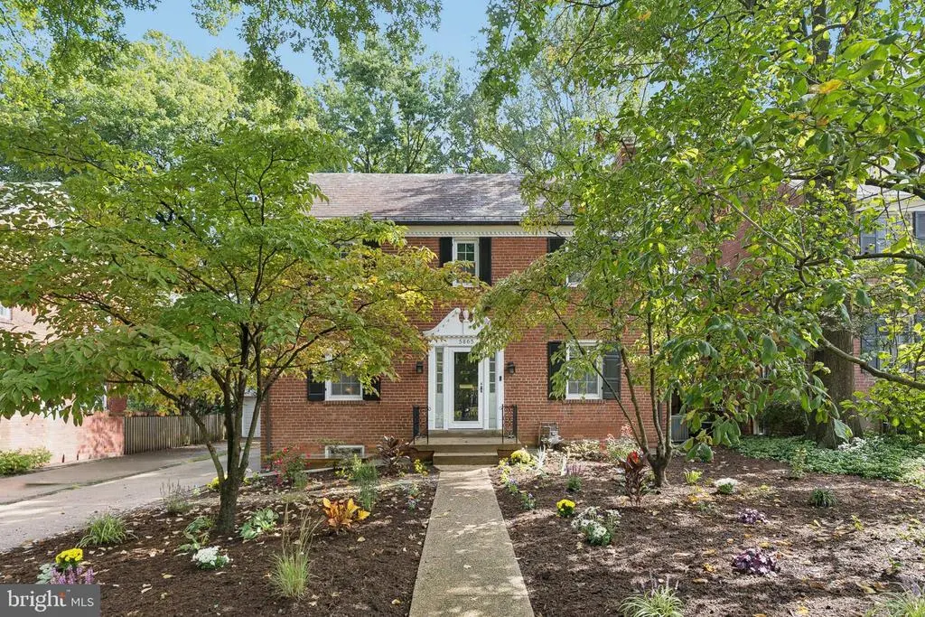 5865 Nebraska Ave Nw, WASHINGTON