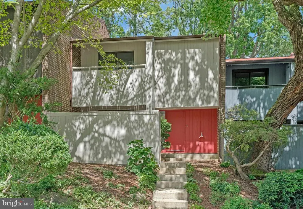 2037 Wethersfield Ct, RESTON