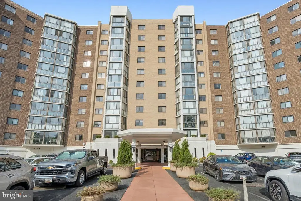 15115 Interlachen Dr #3-815, SILVER SPRING