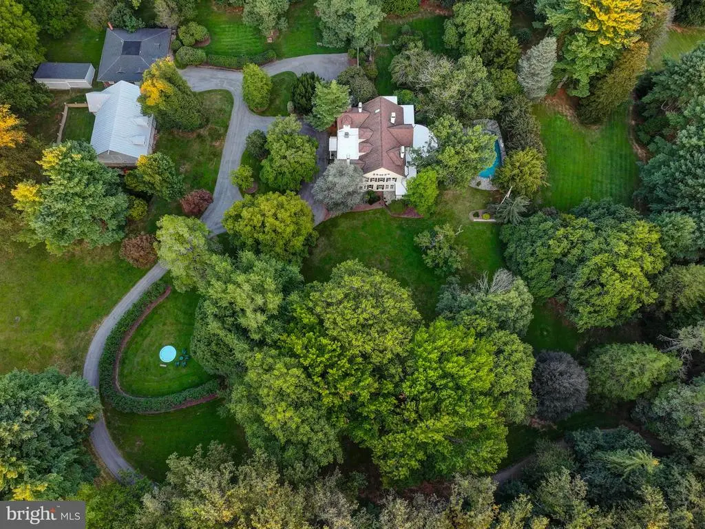 8555 Hill Spring Dr, Lutherville Timonium