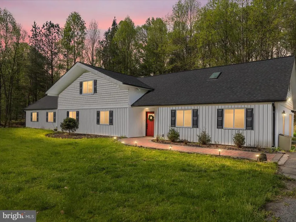 2727 Friday Harbor Dr, Sykesville