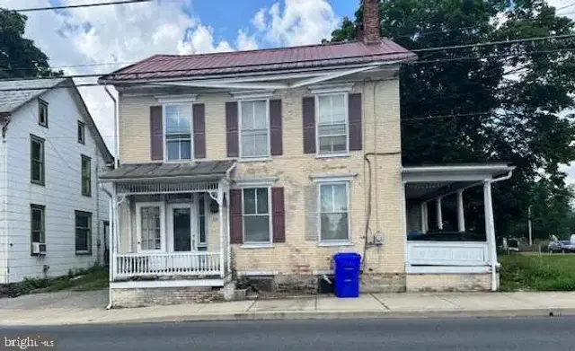 16 W Main St, Arendtsville
