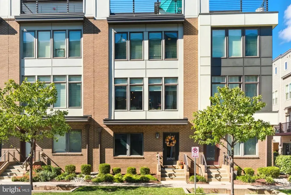 16045 Bowery St, Rockville