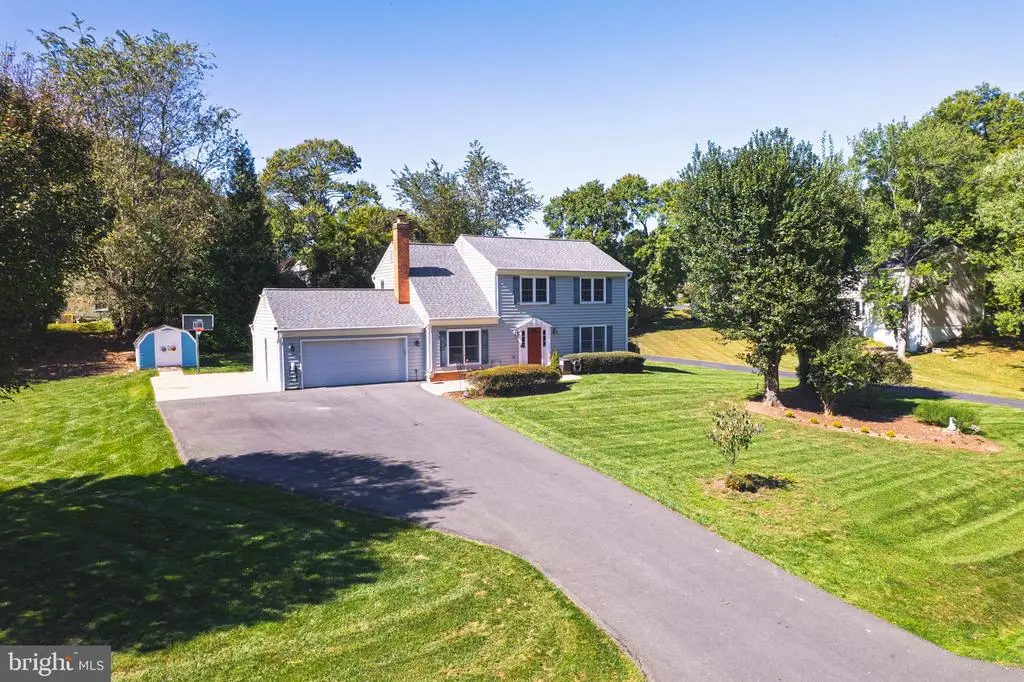 6116 Kings Color Dr, FAIRFAX