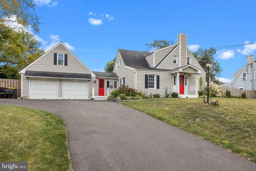 532 E Penn St, Newtown