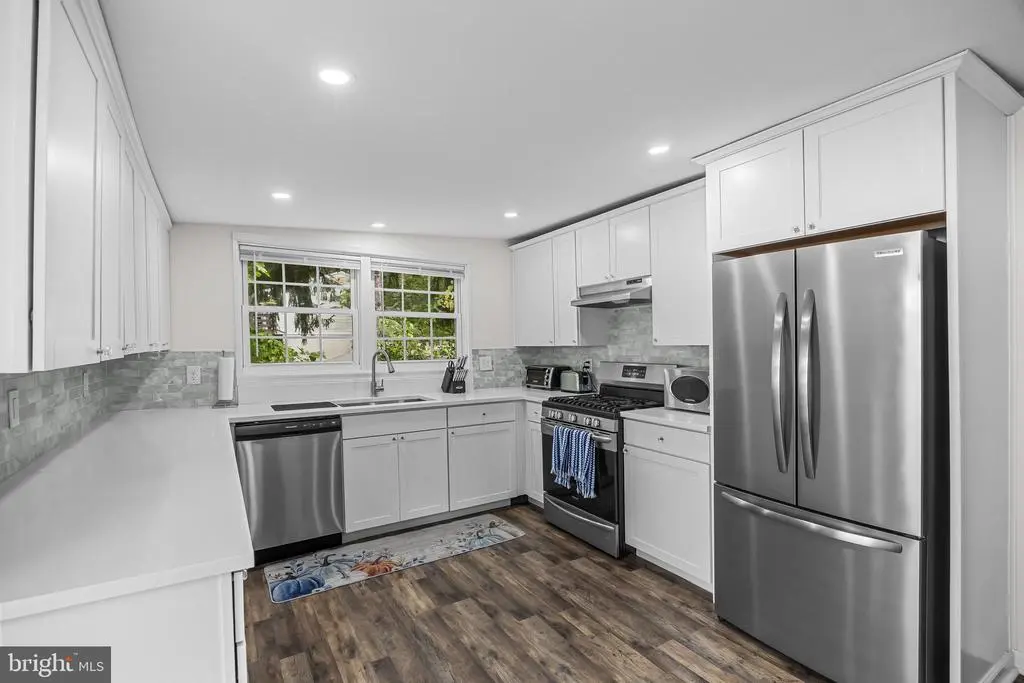 109 E 11th Ave, PINE HILL