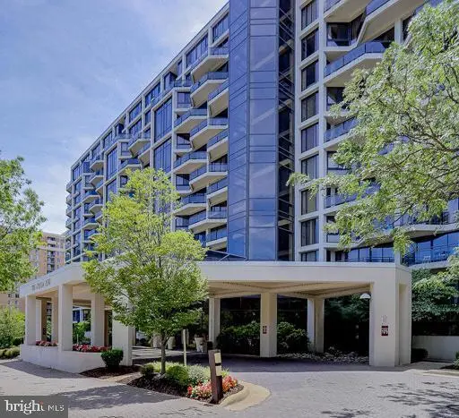 1530 Key Blvd #327, ARLINGTON