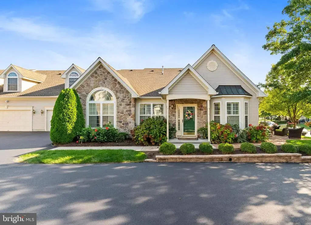 175 Shady Brook Dr, LANGHORNE