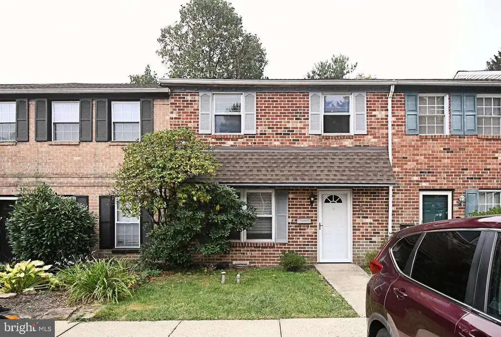 6 Constitution Ave, DOYLESTOWN