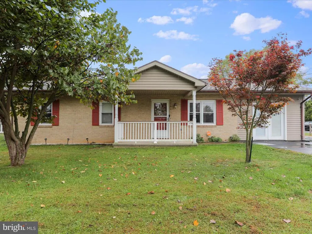 27 Tanglewood Dr, MARTINSBURG