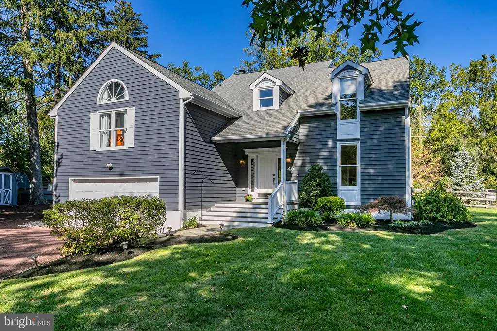 45 Willow Rd, LAWRENCEVILLE