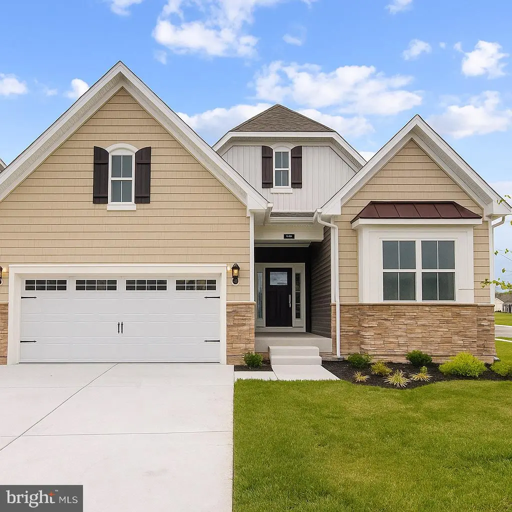 101 Lantern Ln, MILTON